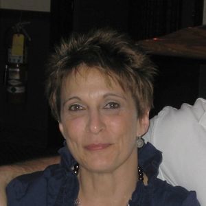 Meet your Posher, Deena